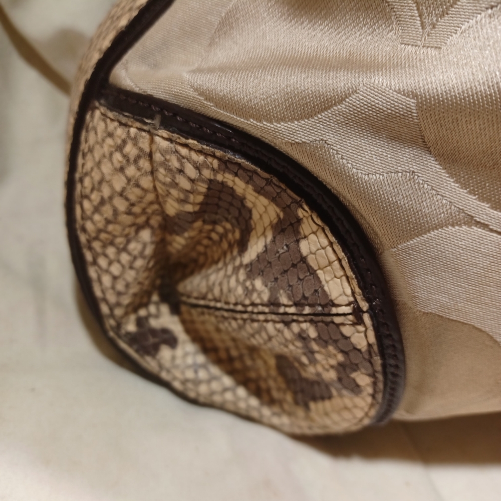 Coach sateen hobo - Picture 3 of 14